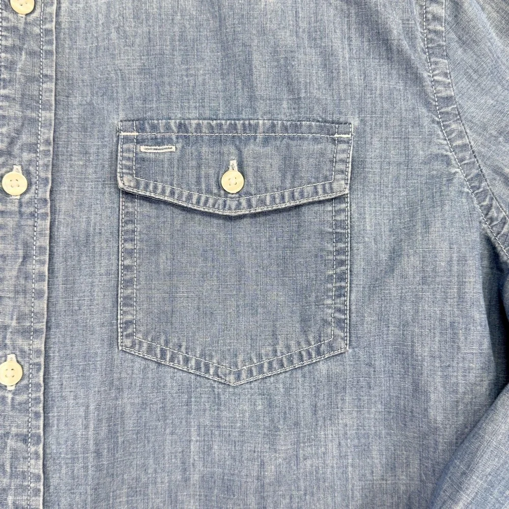American Eagle Outfitters Shirt Mens Large Chambray Button Down Athletic Fit